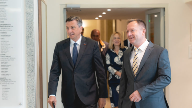 Predsednik Republike Slovenije Borut Pahor in predsednik Komisije za preprečevanje korupcije dr. Robert Šumi