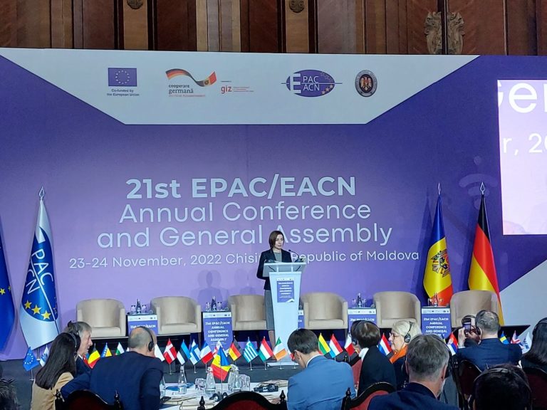 Predsednica Moldavije Maia Sandu med zasedanjem EPAC/EACN v Moldaviji